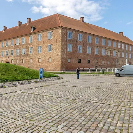 2 Bedroom Gorgeous In Hébergement de vacances Sønderborg